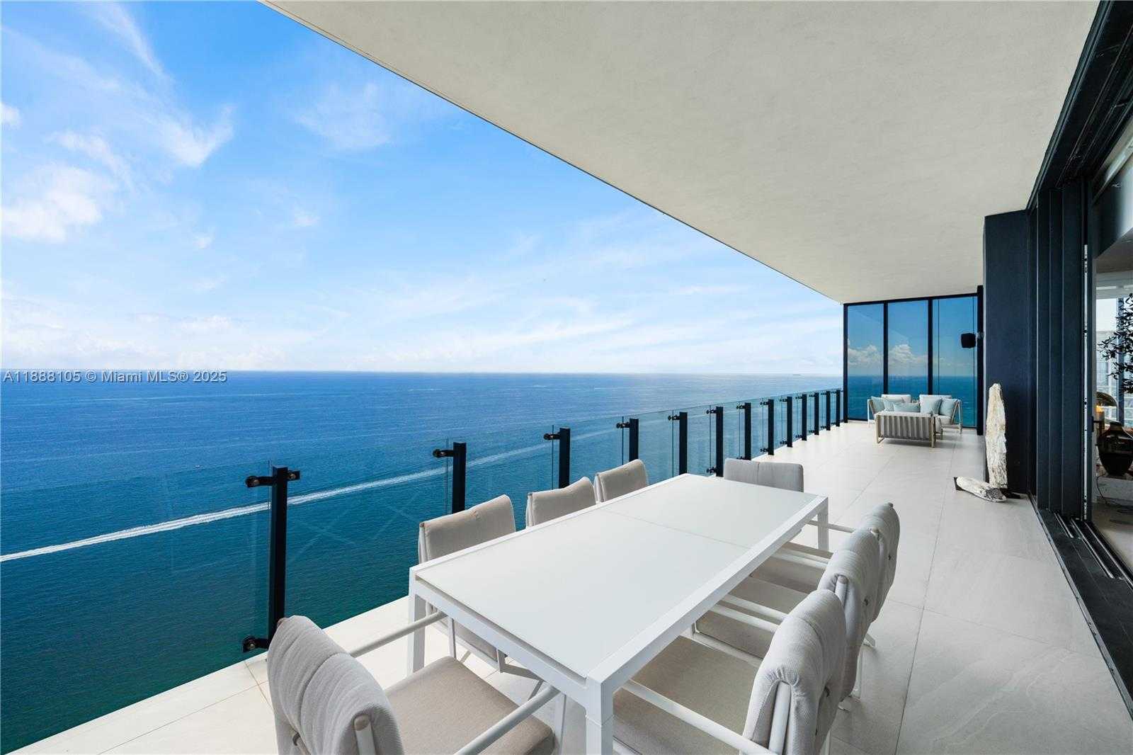 Small Image of 17141 COLLINS AVE #LPH-1, Sunny Isles Beach Number 4
