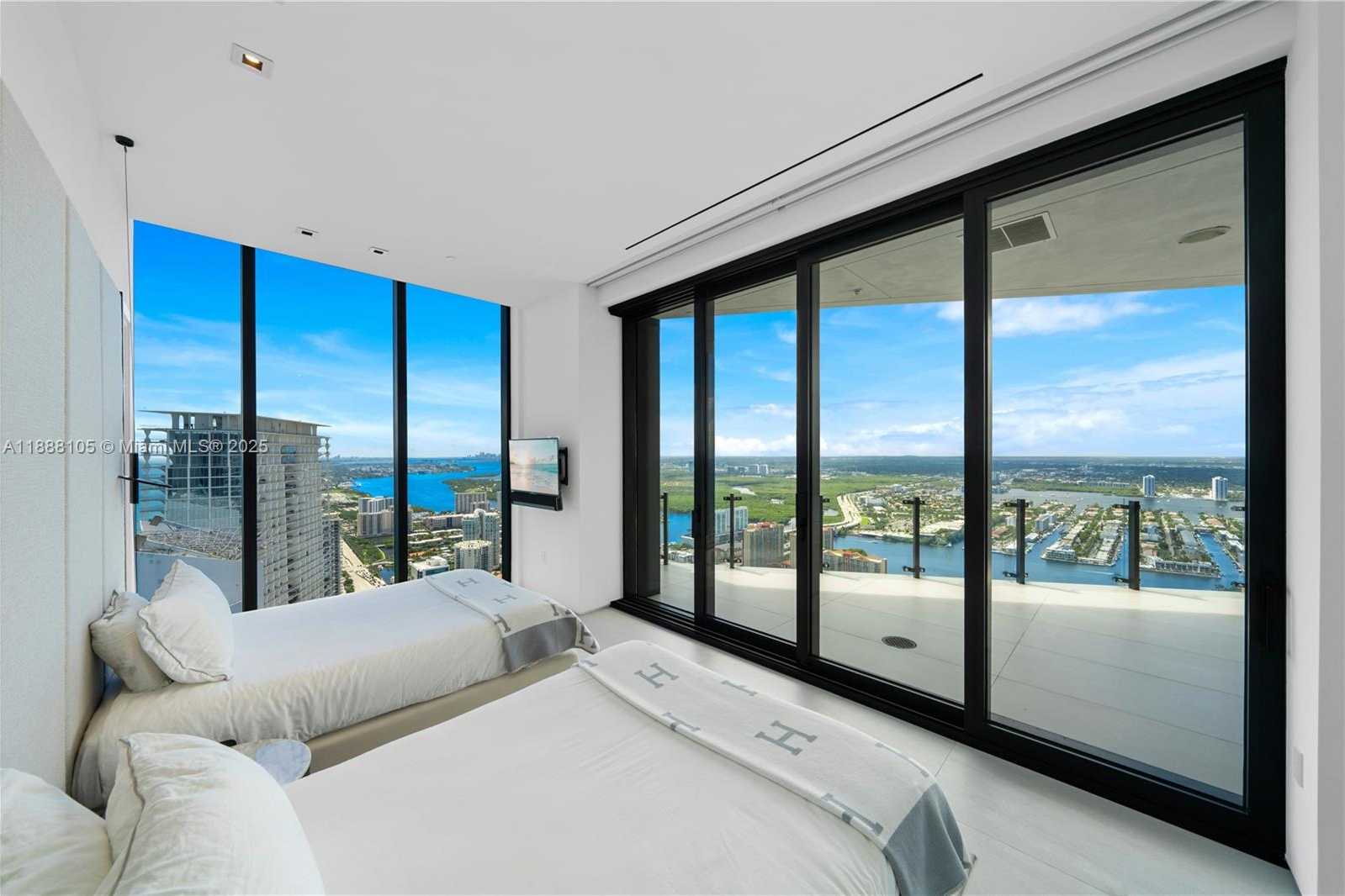 Small Image of 17141 COLLINS AVE #LPH-1, Sunny Isles Beach Number 69