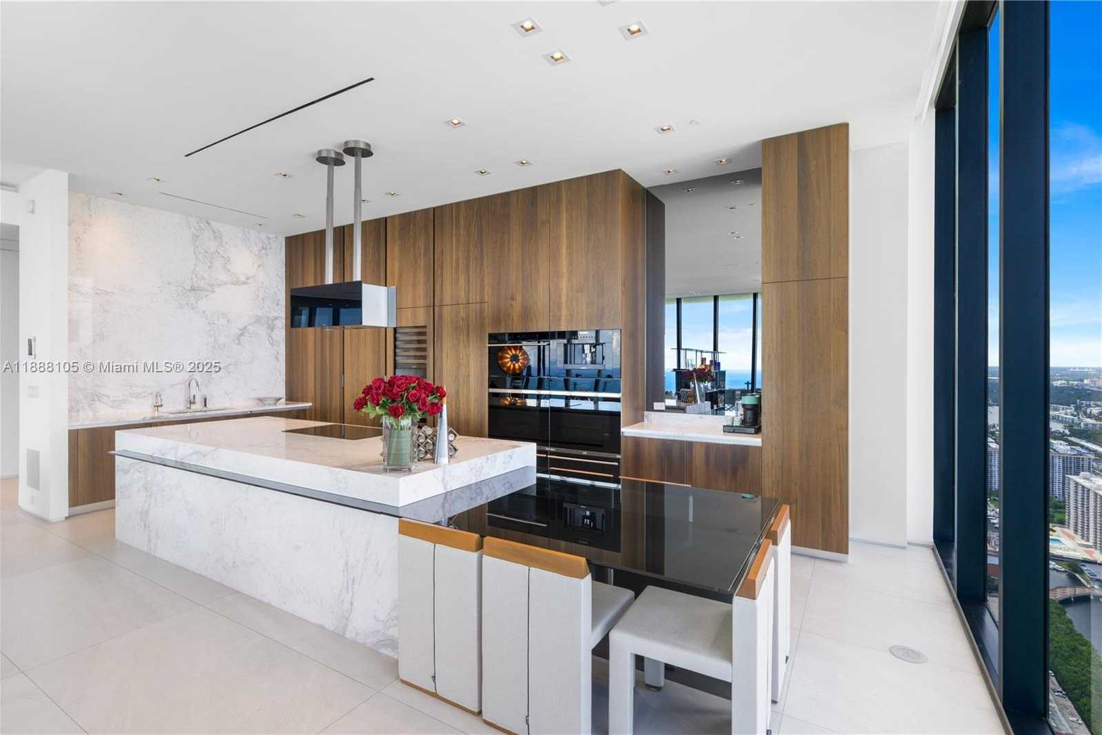 Small Image of 17141 COLLINS AVE #LPH-1, Sunny Isles Beach Number 9