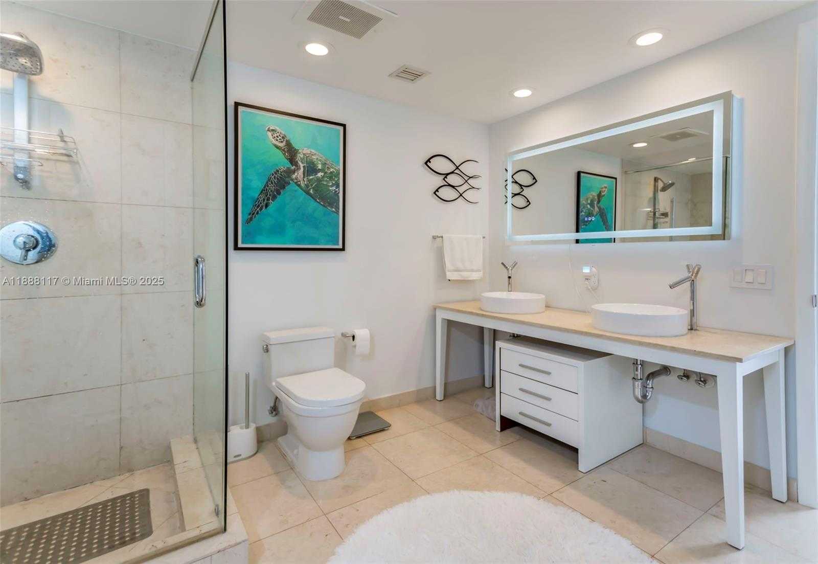 Small Image of 485 BRICKELL AVE #2502, Miami Number 13