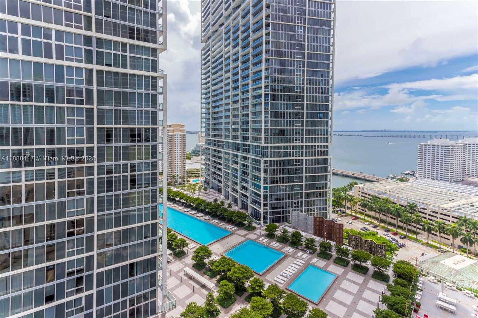 Small Image of 485 BRICKELL AVE #2502, Miami Number 22