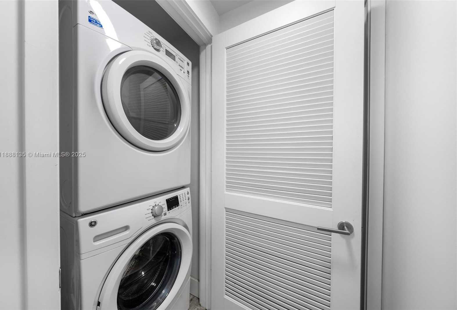 Small Image of 1201 20TH ST #304, Miami Beach Number 15