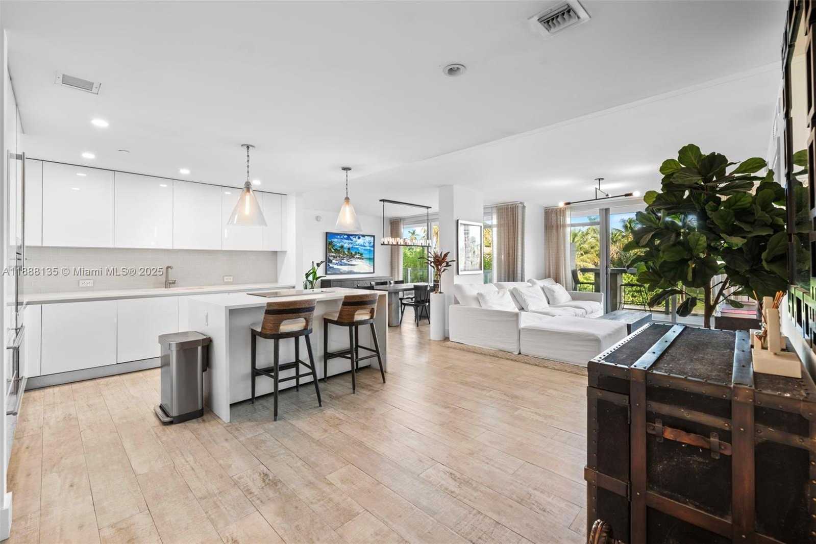Small Image of 1201 20TH ST #304, Miami Beach Number 17