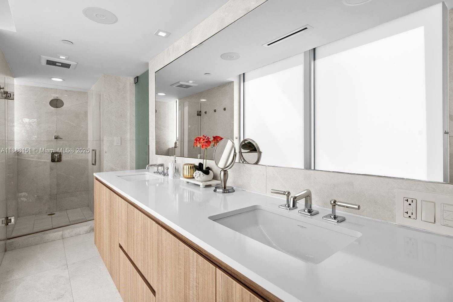 Small Image of 234 WASHINGTON AVE #A, Miami Beach Number 14