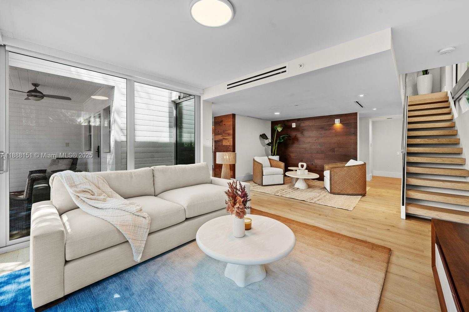 Small Image of 234 WASHINGTON AVE #A, Miami Beach Number 6