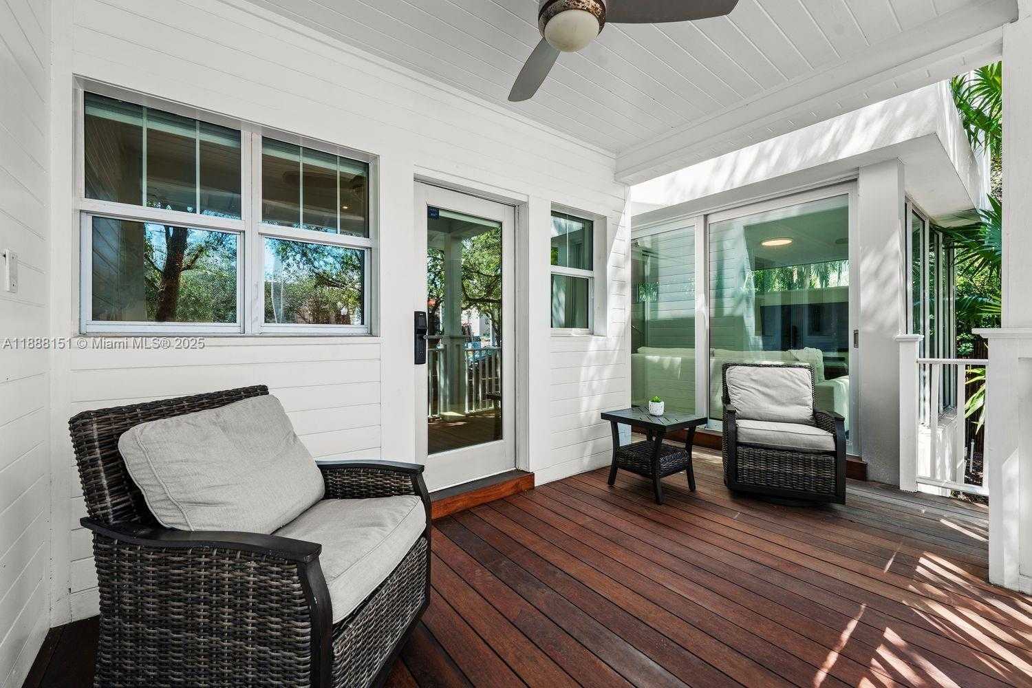 Small Image of 234 WASHINGTON AVE #A, Miami Beach Number 8