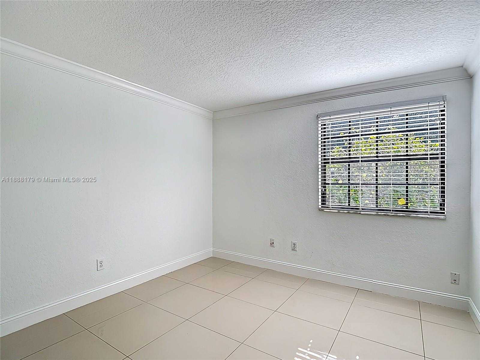 Small Image of 3552 MAGELLAN CIR #122, Aventura Number 54