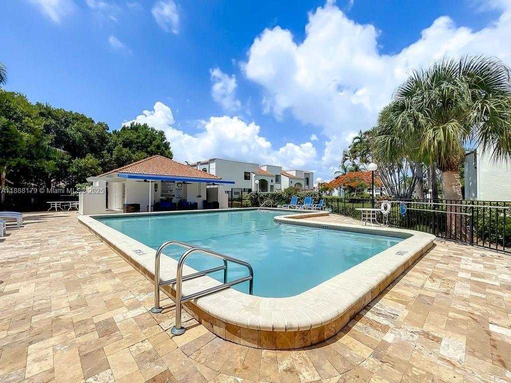 Small Image of 3552 MAGELLAN CIR #122, Aventura Number 69