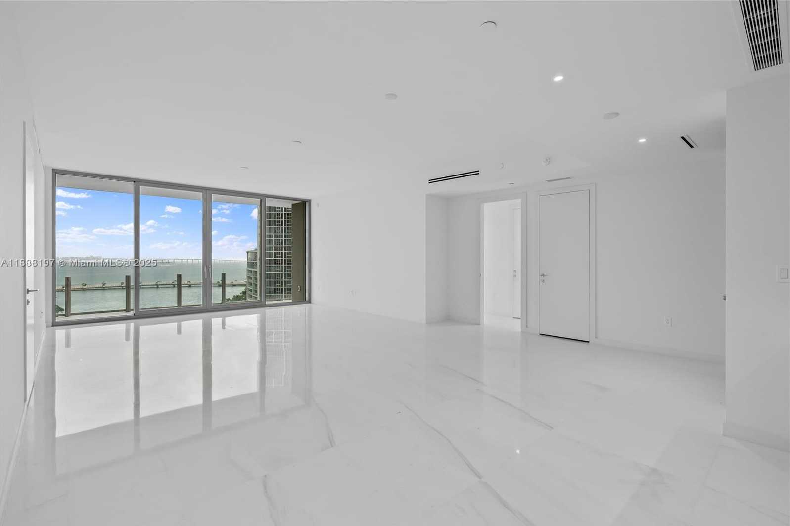 Small Image of 300 BISCAYNE BLVD WAY #1103, Miami Number 10
