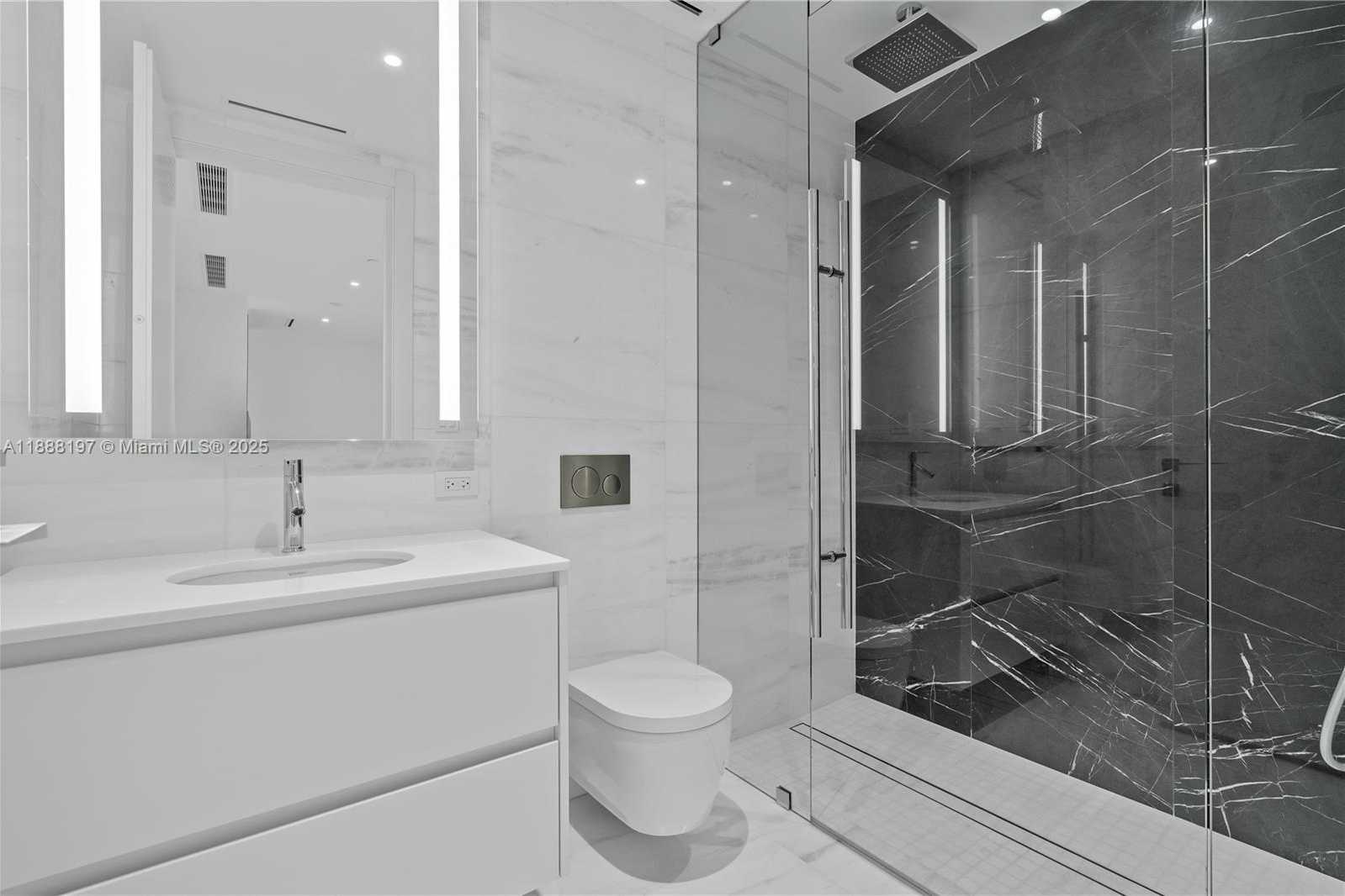 Small Image of 300 BISCAYNE BLVD WAY #1103, Miami Number 14