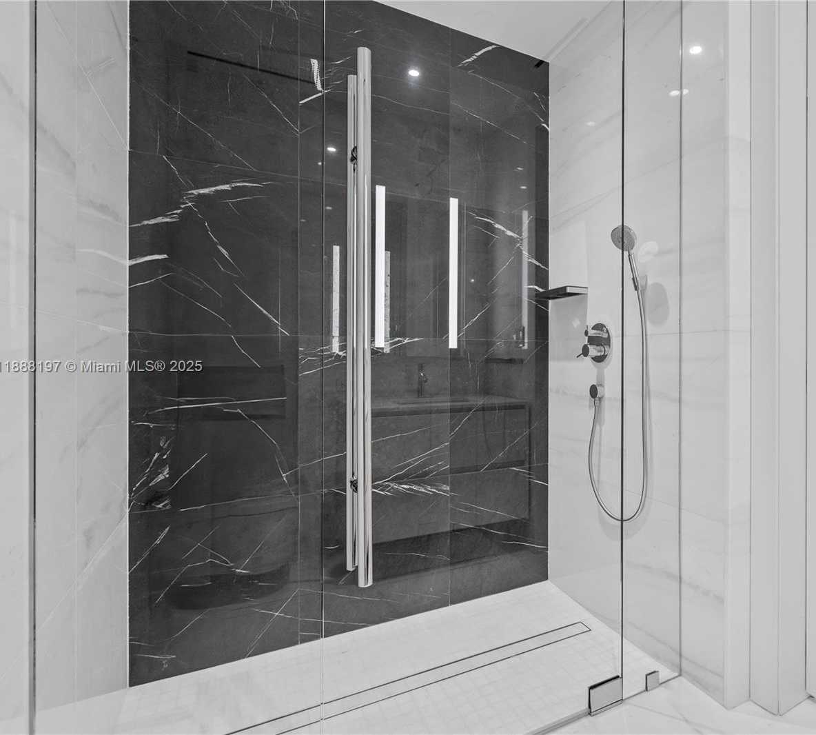 Small Image of 300 BISCAYNE BLVD WAY #1103, Miami Number 16
