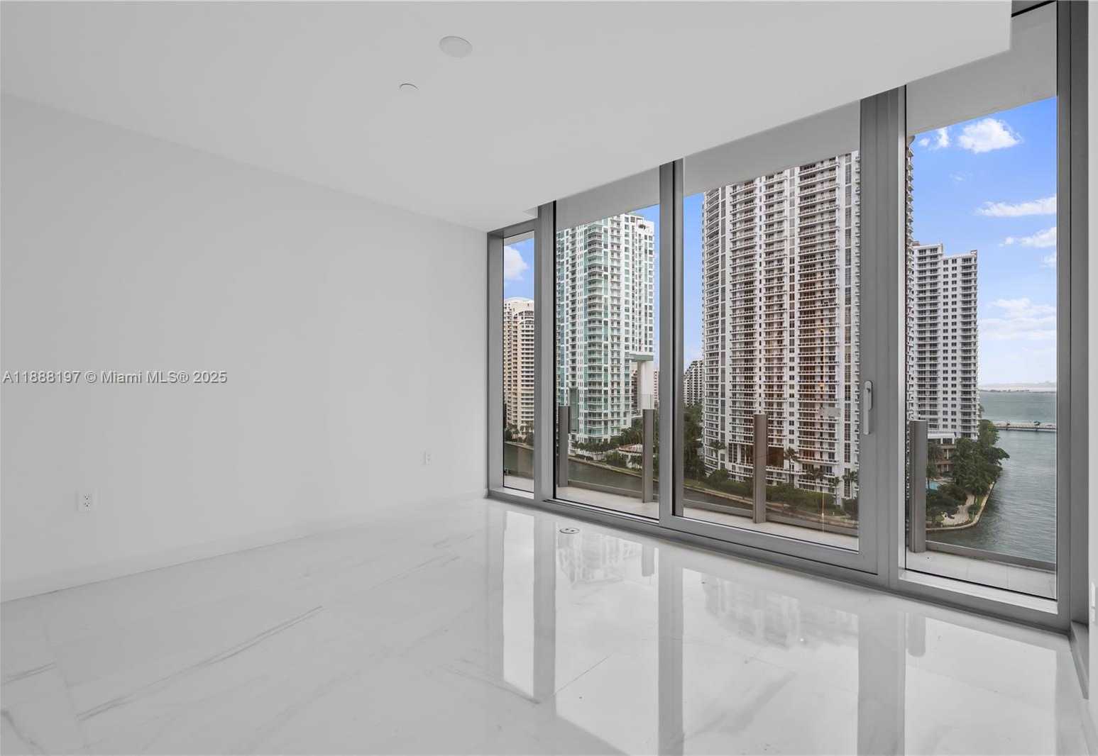 Small Image of 300 BISCAYNE BLVD WAY #1103, Miami Number 17