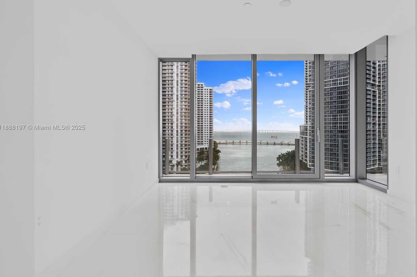 Small Image of 300 BISCAYNE BLVD WAY #1103, Miami Number 18