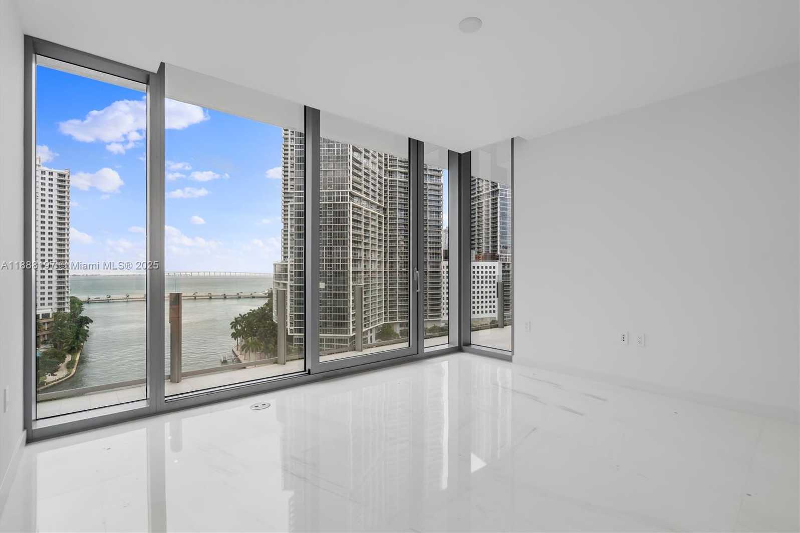 Small Image of 300 BISCAYNE BLVD WAY #1103, Miami Number 19