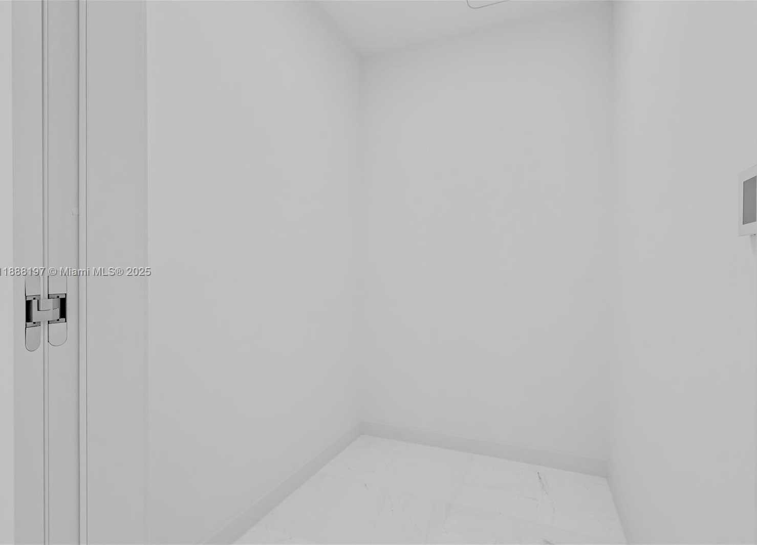 Small Image of 300 BISCAYNE BLVD WAY #1103, Miami Number 20
