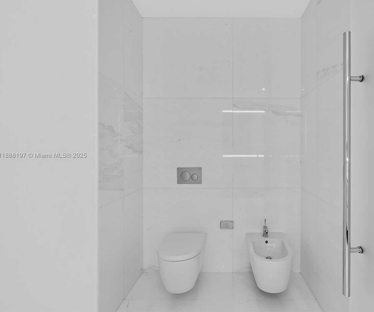 Small Image of 300 BISCAYNE BLVD WAY #1103, Miami Number 23