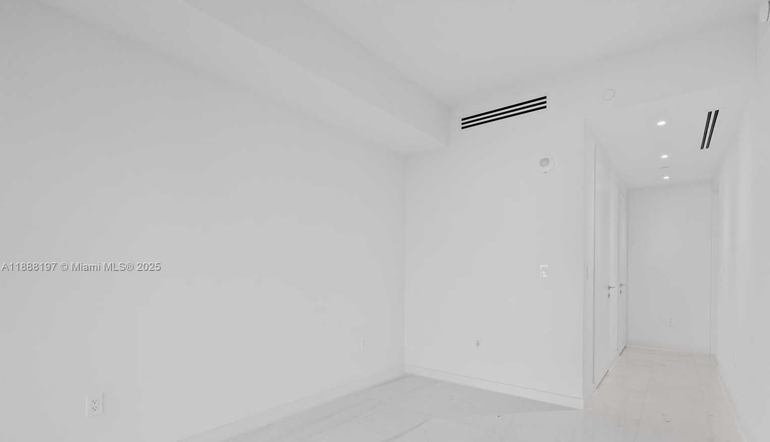 Small Image of 300 BISCAYNE BLVD WAY #1103, Miami Number 24