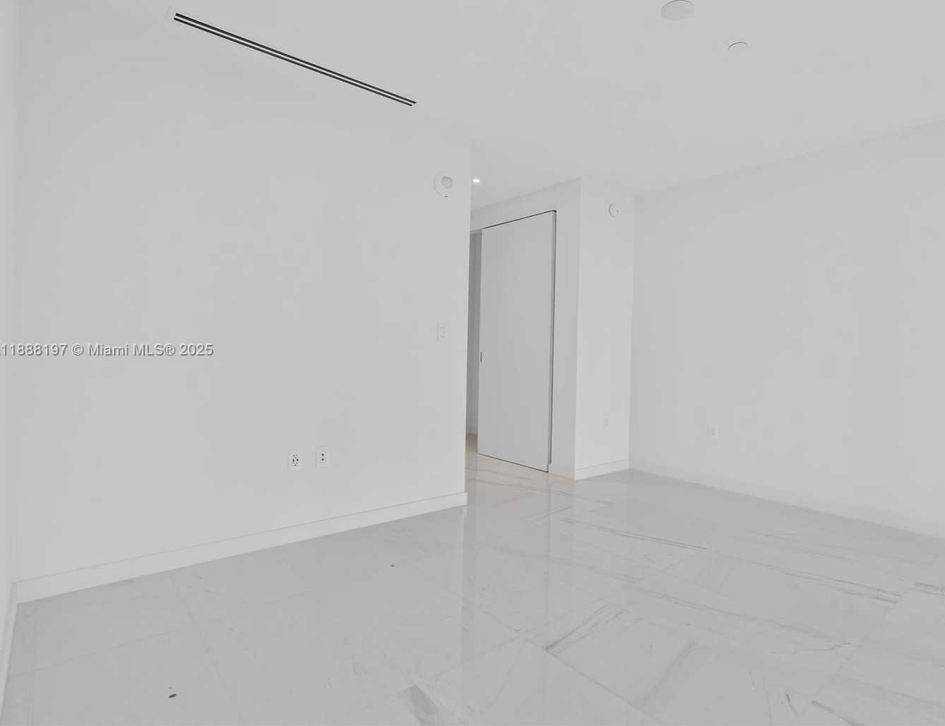 Small Image of 300 BISCAYNE BLVD WAY #1103, Miami Number 26