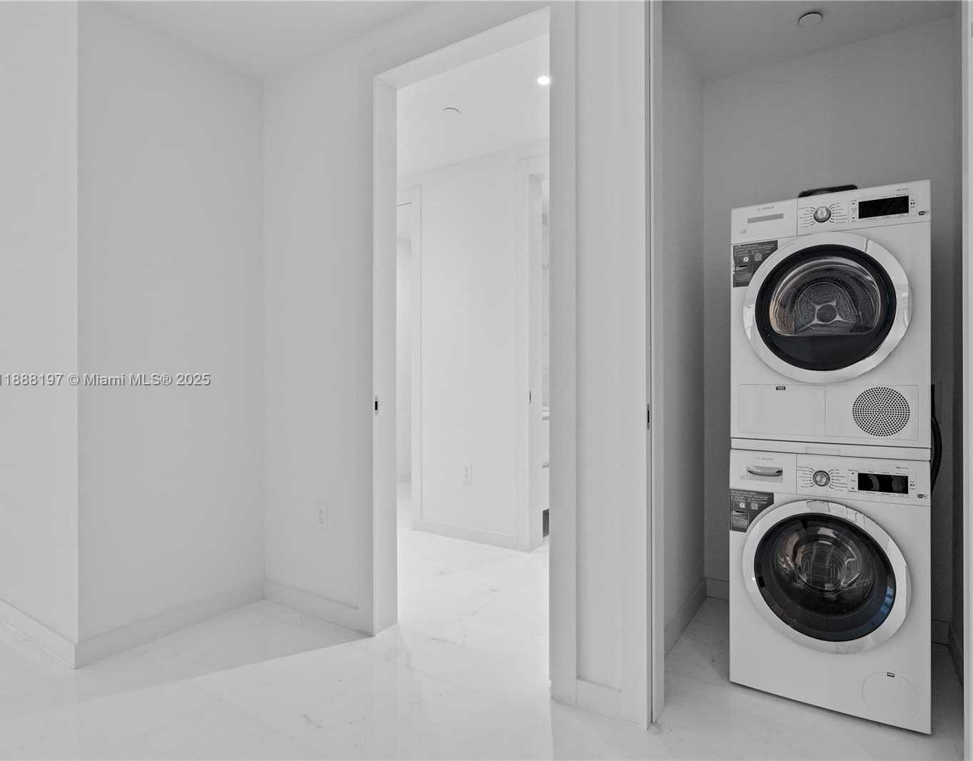 Small Image of 300 BISCAYNE BLVD WAY #1103, Miami Number 28
