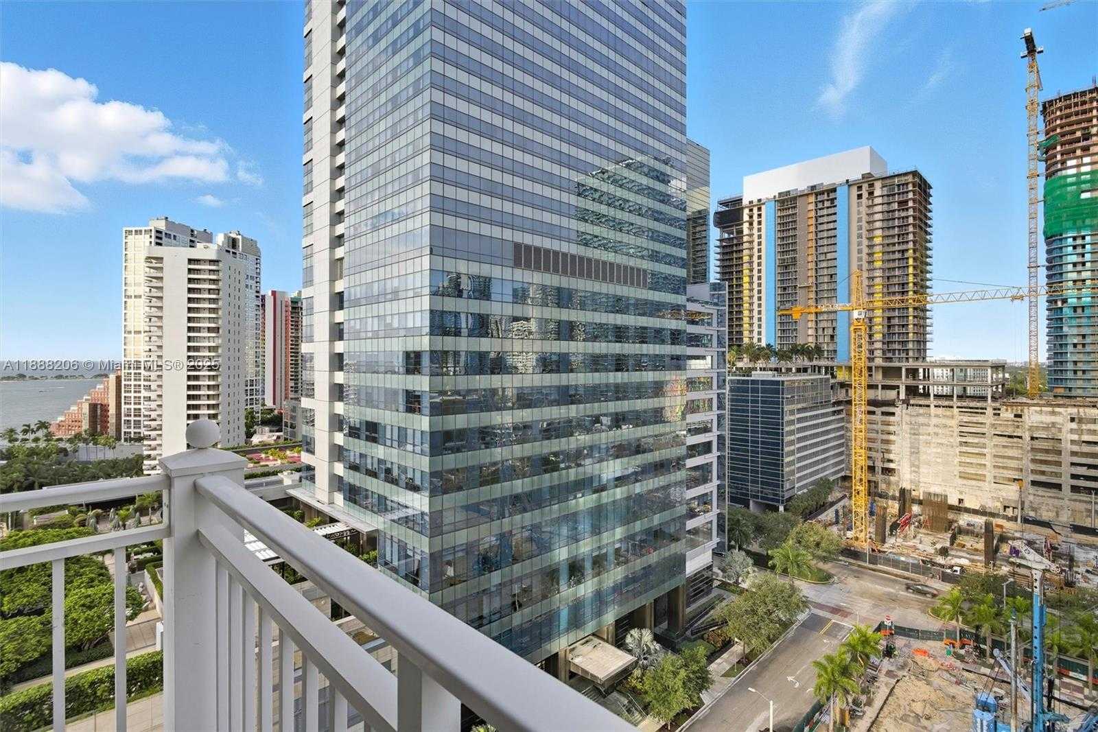 Small Image of 185 SOUTH EAST 14 TER #1709, Miami Number 16