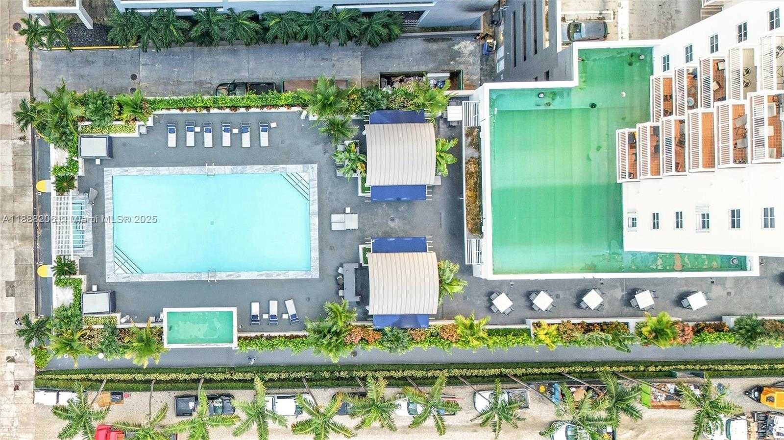 Small Image of 185 SOUTH EAST 14 TER #1709, Miami Number 17