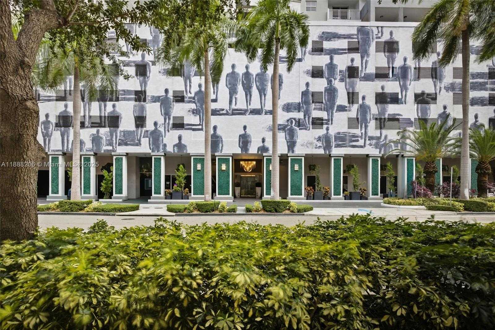 Small Image of 185 SOUTH EAST 14 TER #1709, Miami Number 27