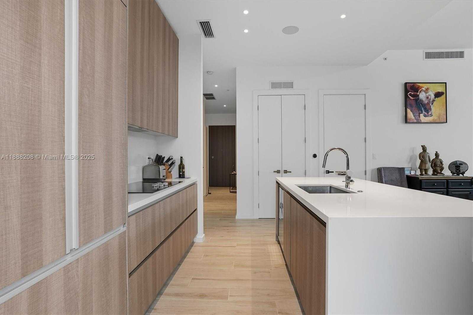 Small Image of 3156 SOUTH WEST 27TH AVE #203, Miami Number 12