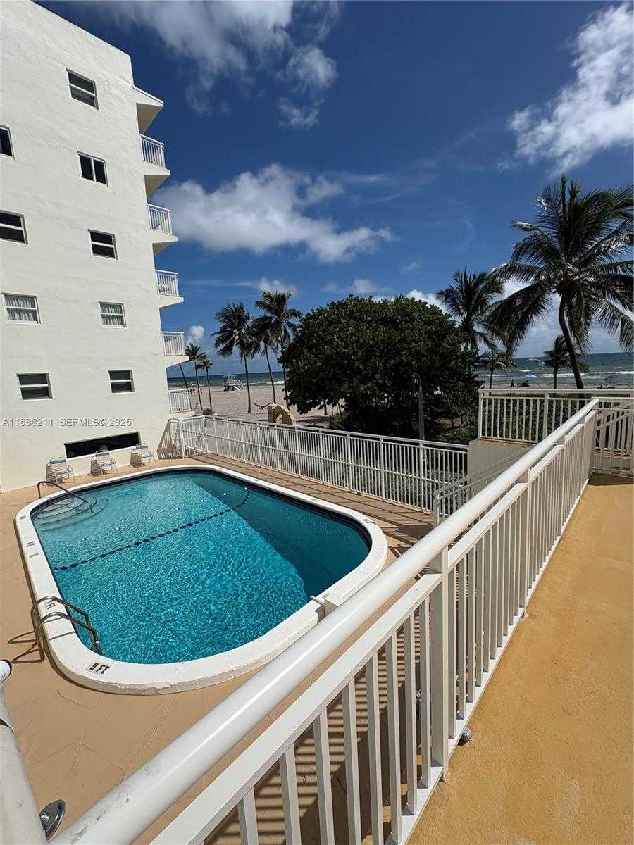 Small Image of 901 SOUTH SURF RD #208, Hollywood Number 16