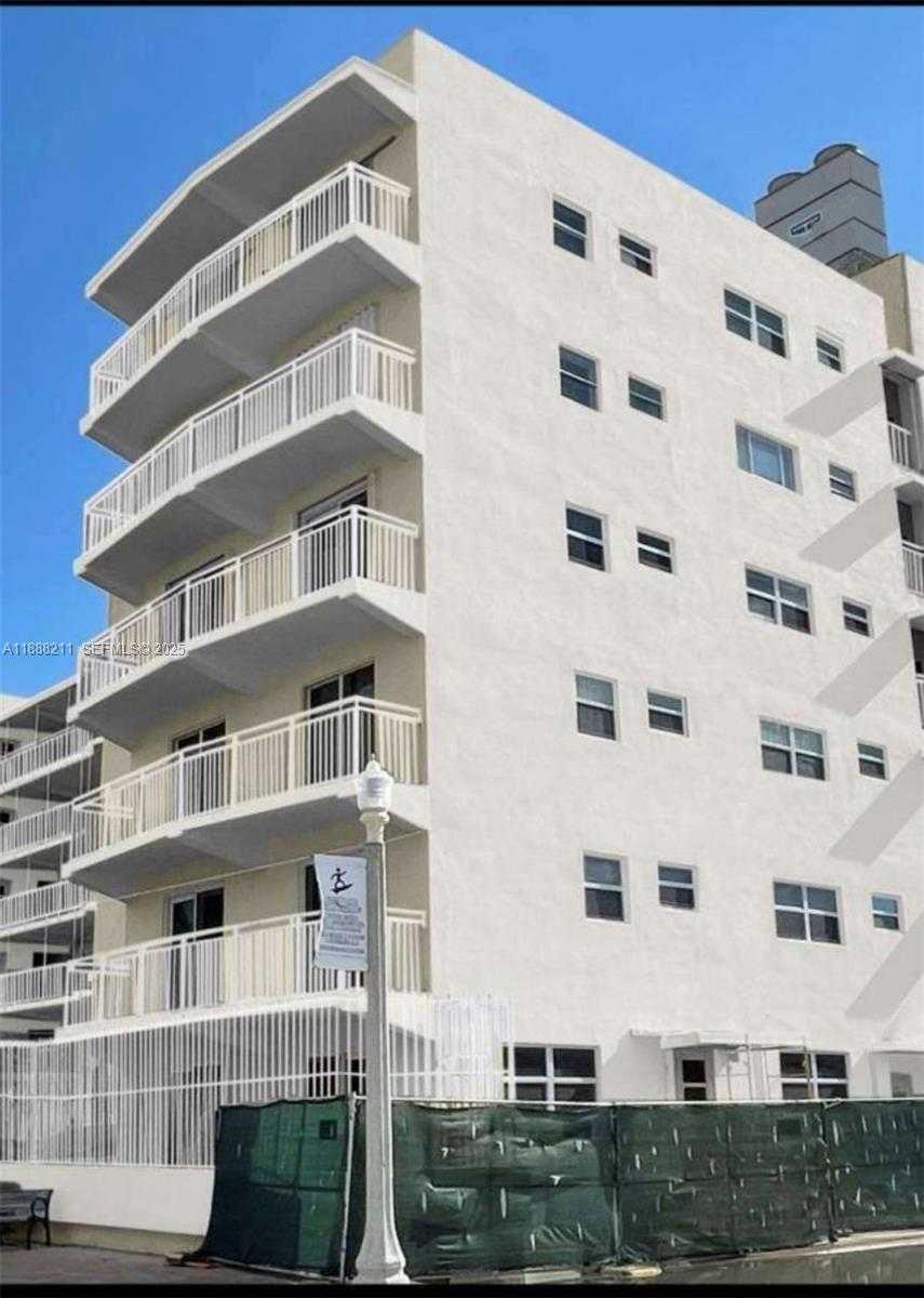 Small Image of 901 SOUTH SURF RD #208, Hollywood Number 17