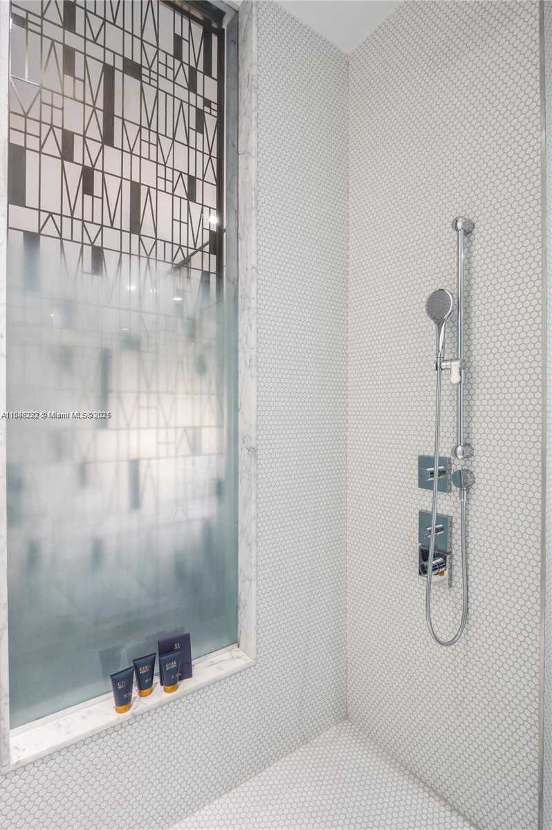 Small Image of 801 SOUTH MIAMI AVE #712, Miami Number 10