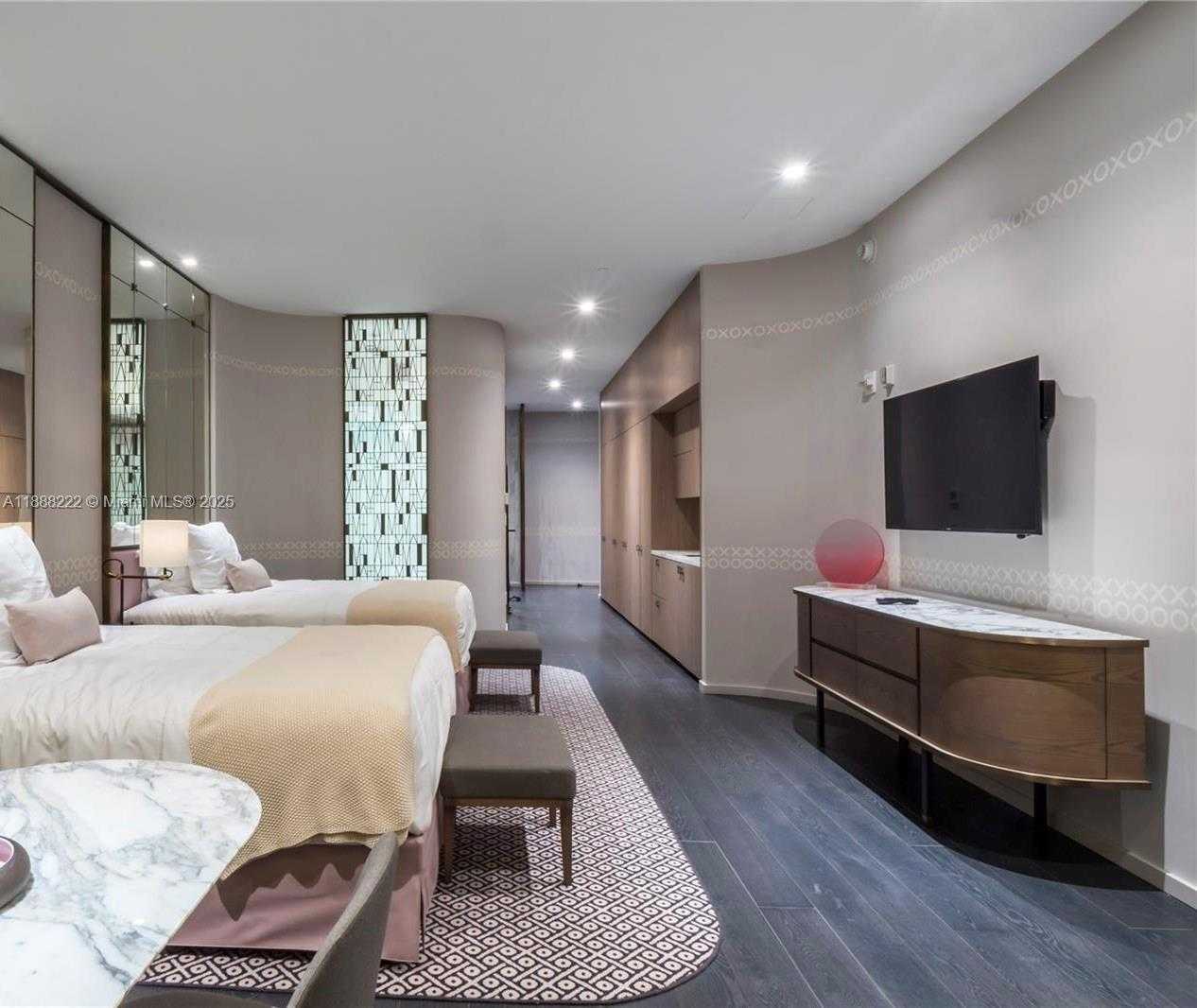 Small Image of 801 SOUTH MIAMI AVE #712, Miami Number 2