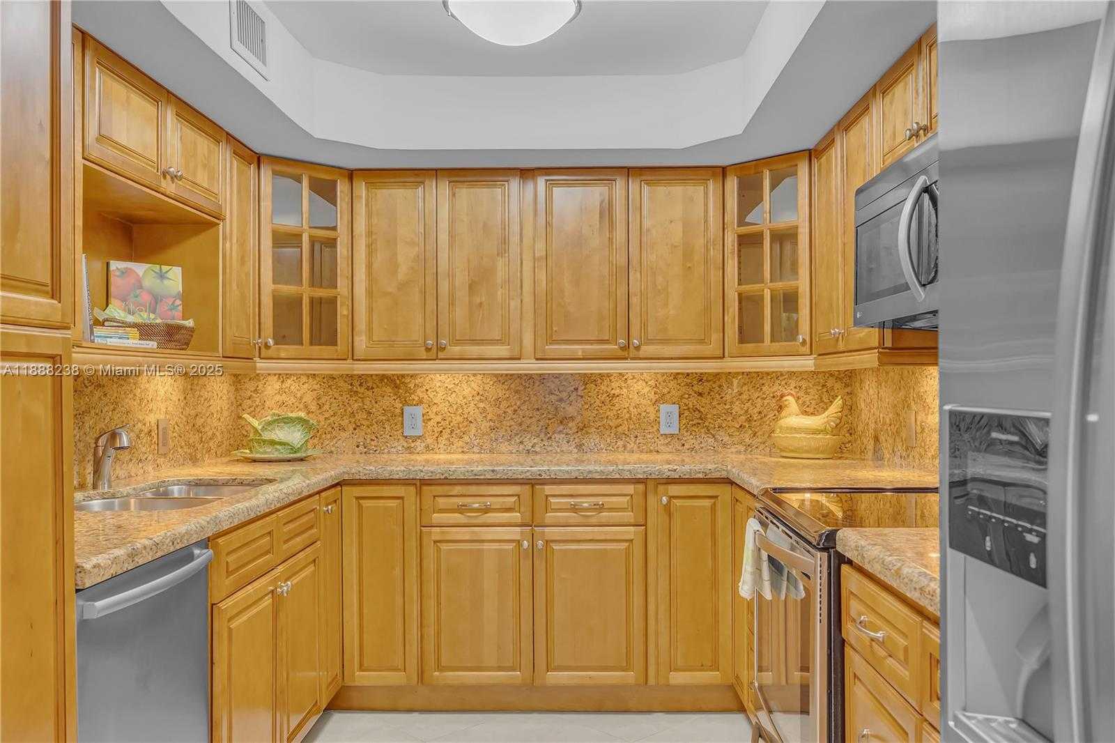 Small Image of 600 BILTMORE WAY #718, Coral Gables Number 10