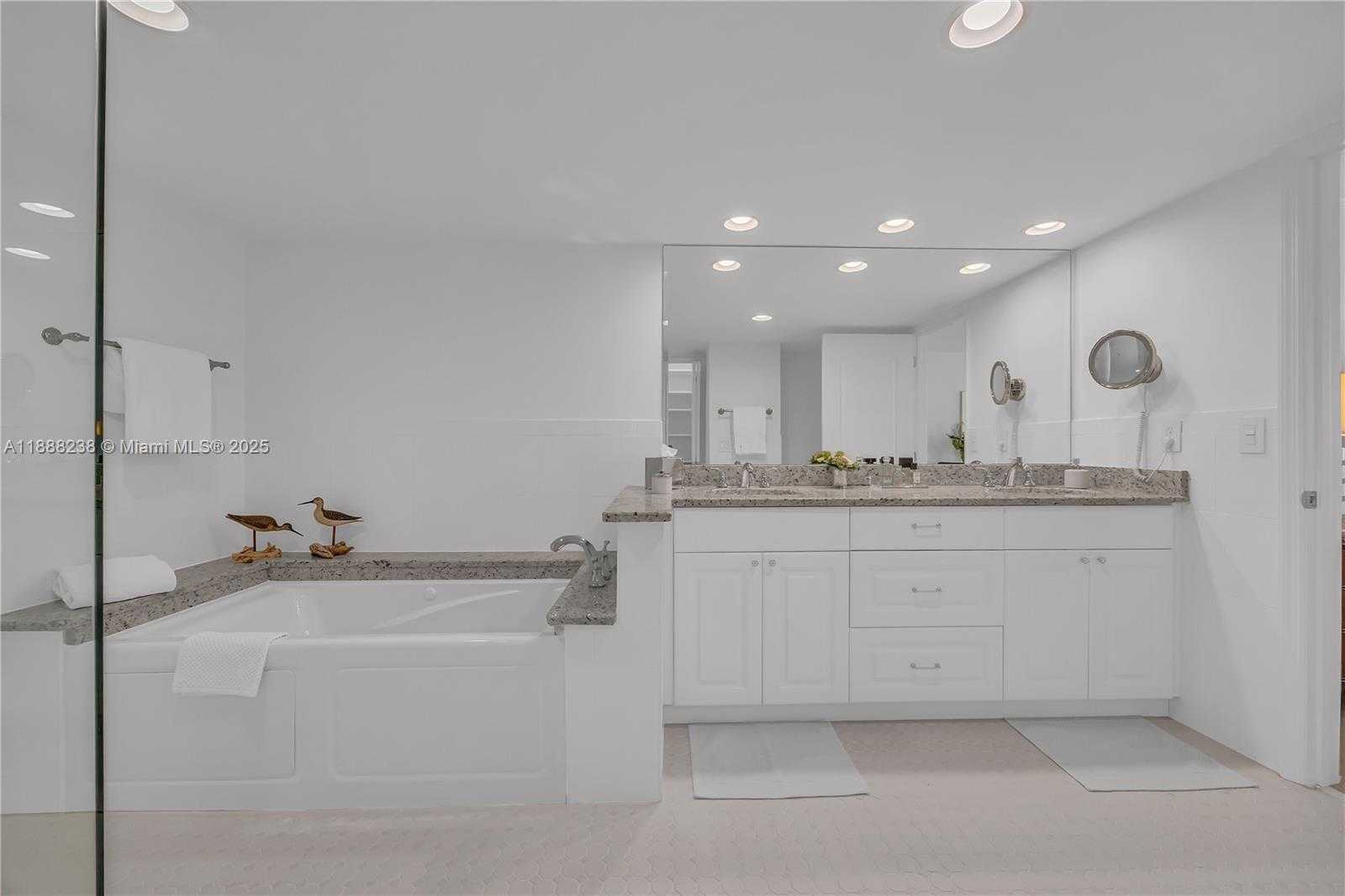 Small Image of 600 BILTMORE WAY #718, Coral Gables Number 19