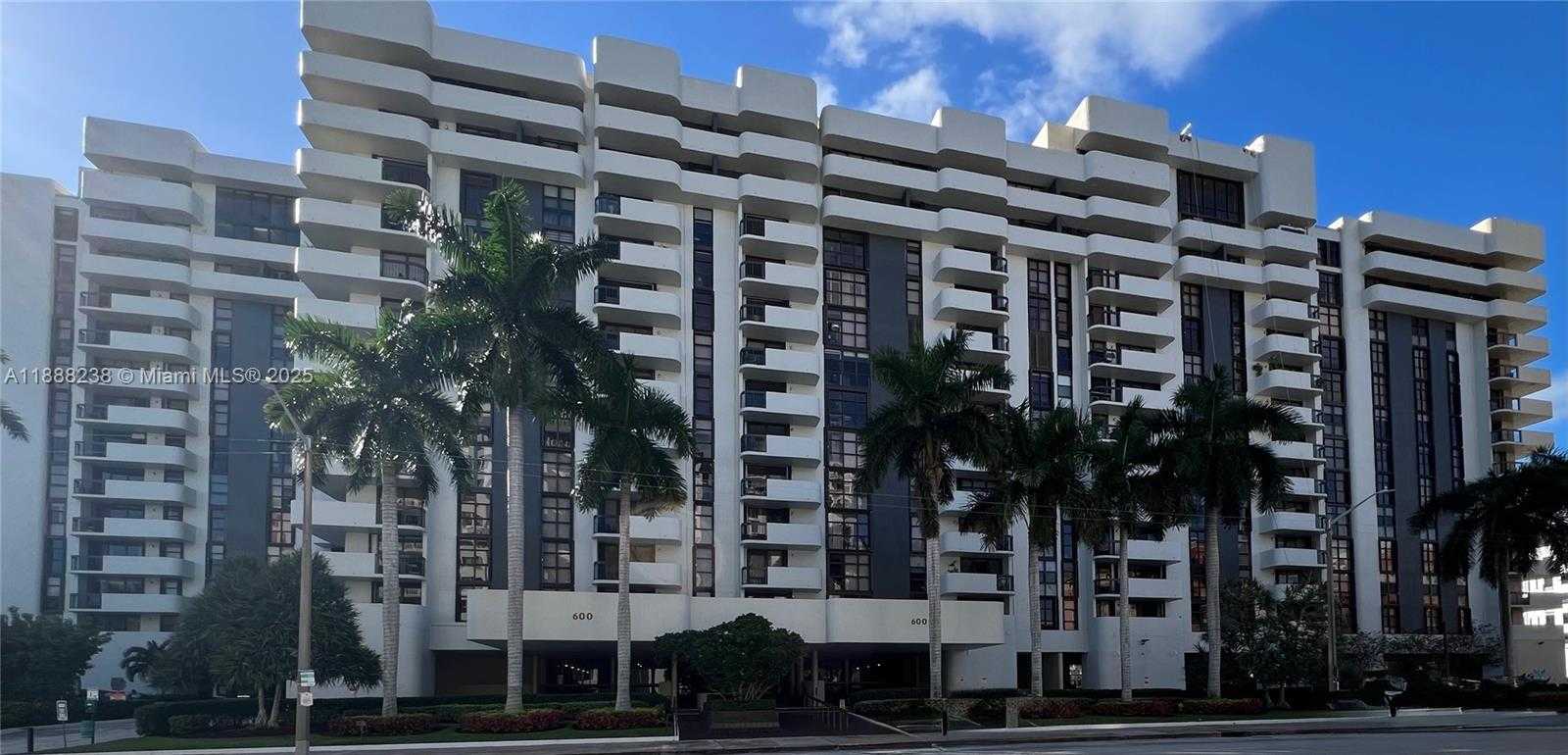 Small Image of 600 BILTMORE WAY #718, Coral Gables Number 32