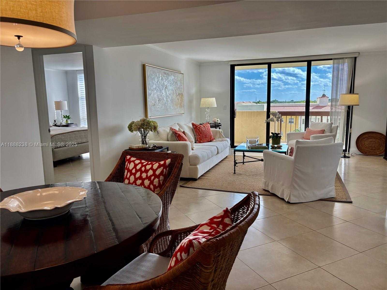 Small Image of 600 BILTMORE WAY #718, Coral Gables Number 4