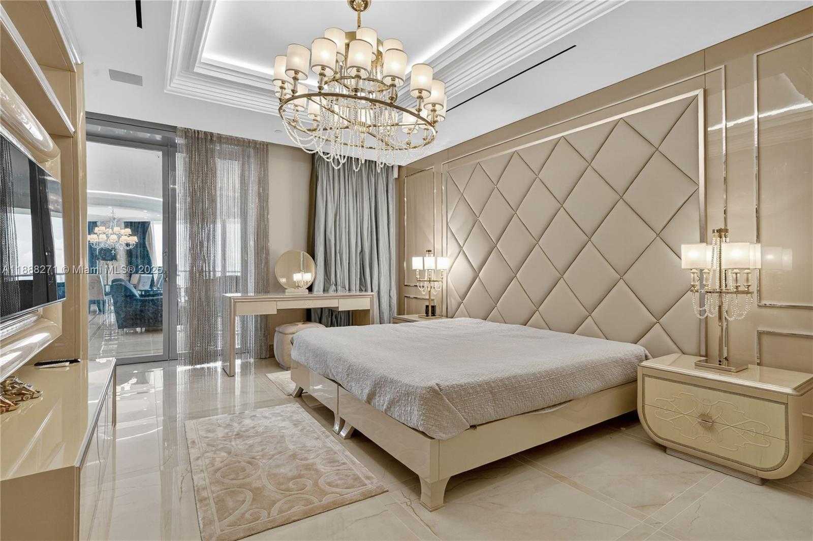 Small Image of Bal Harbour Number 11