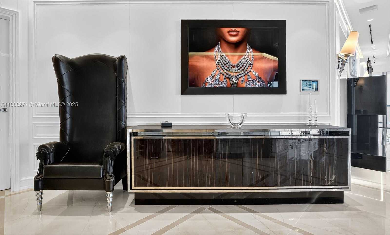 Small Image of Bal Harbour Number 18