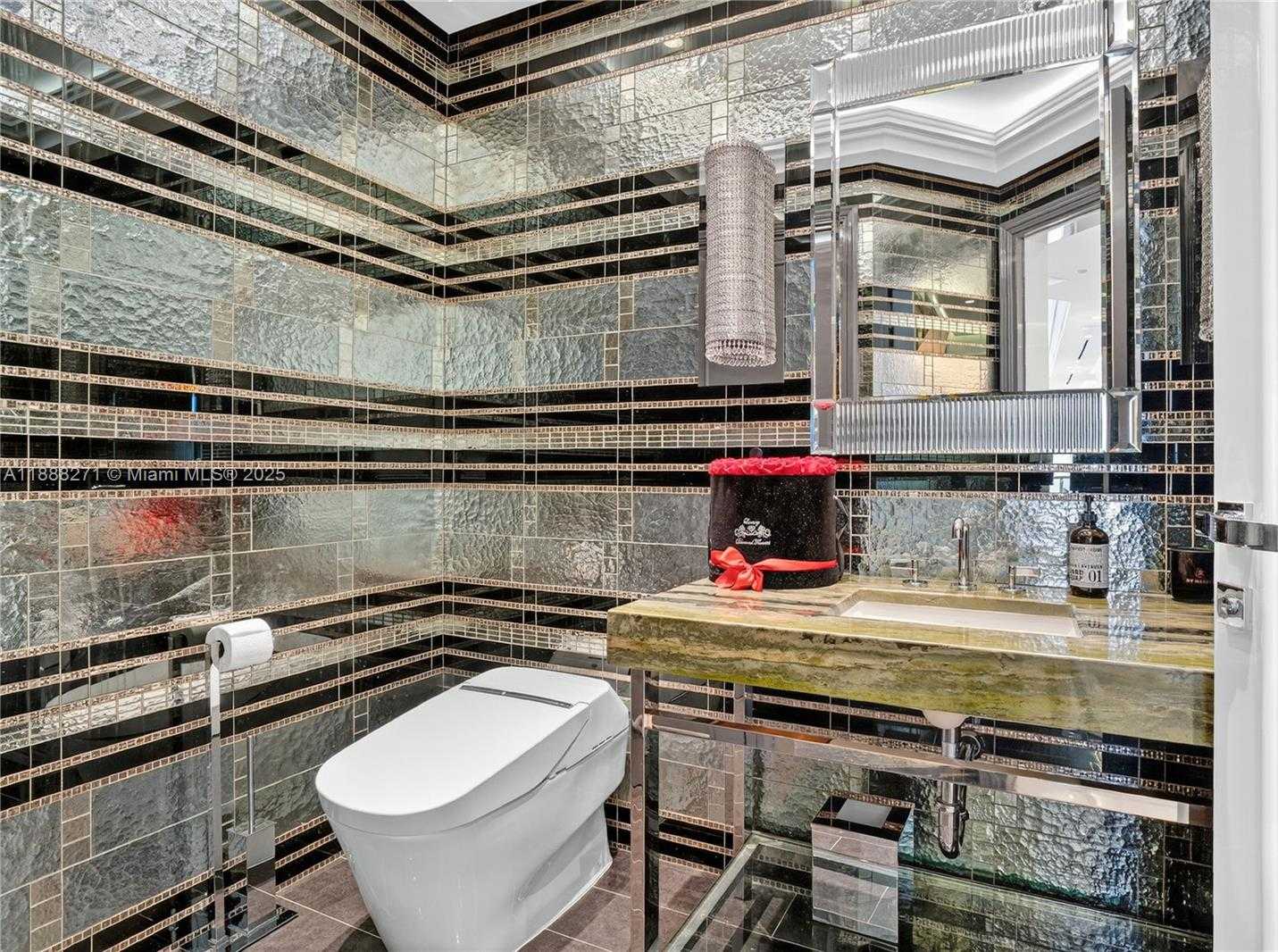 Small Image of Bal Harbour Number 21