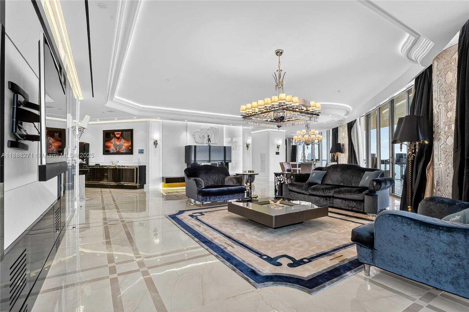 Small Image of Bal Harbour Number 25