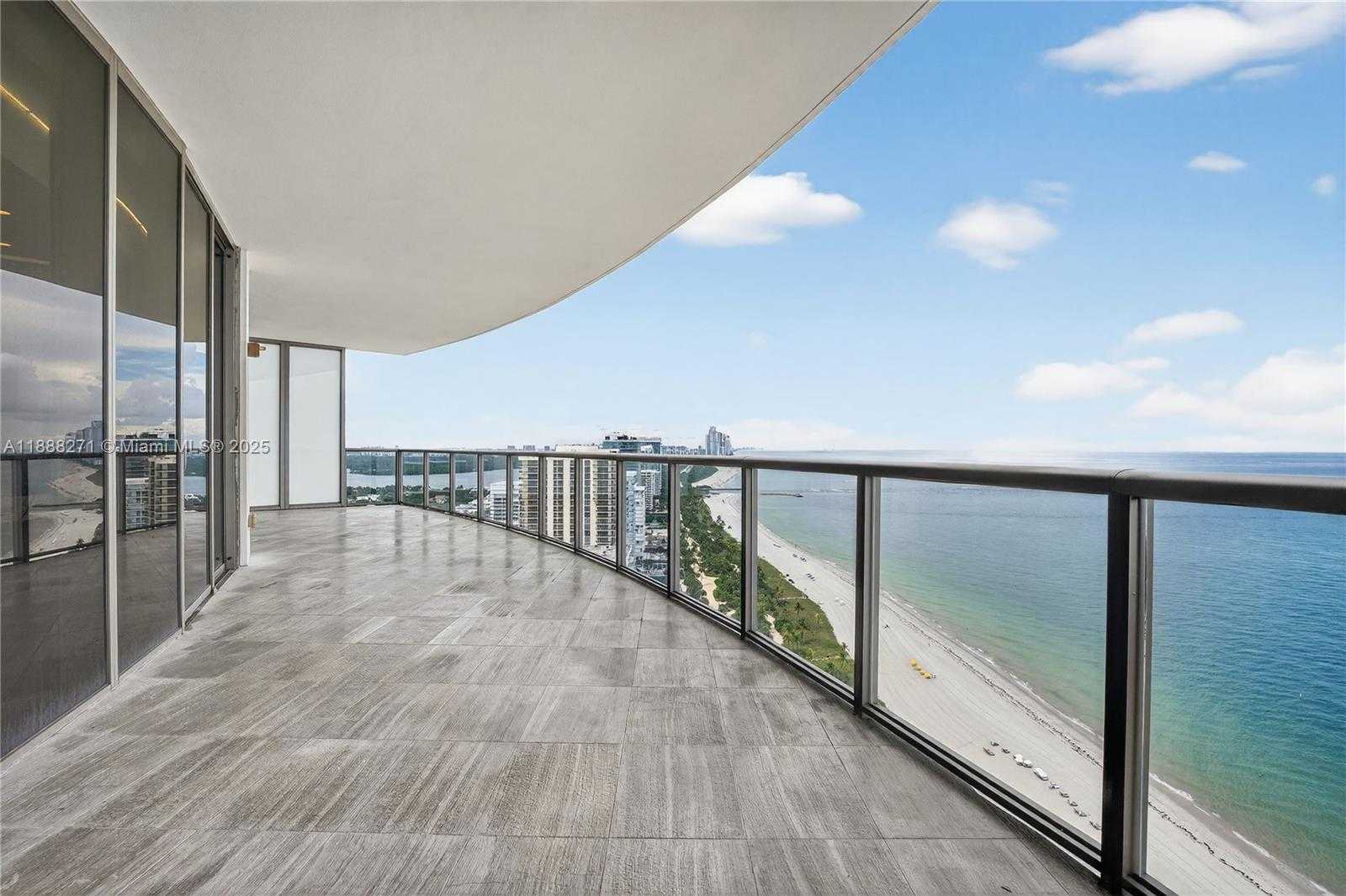 Small Image of Bal Harbour Number 39