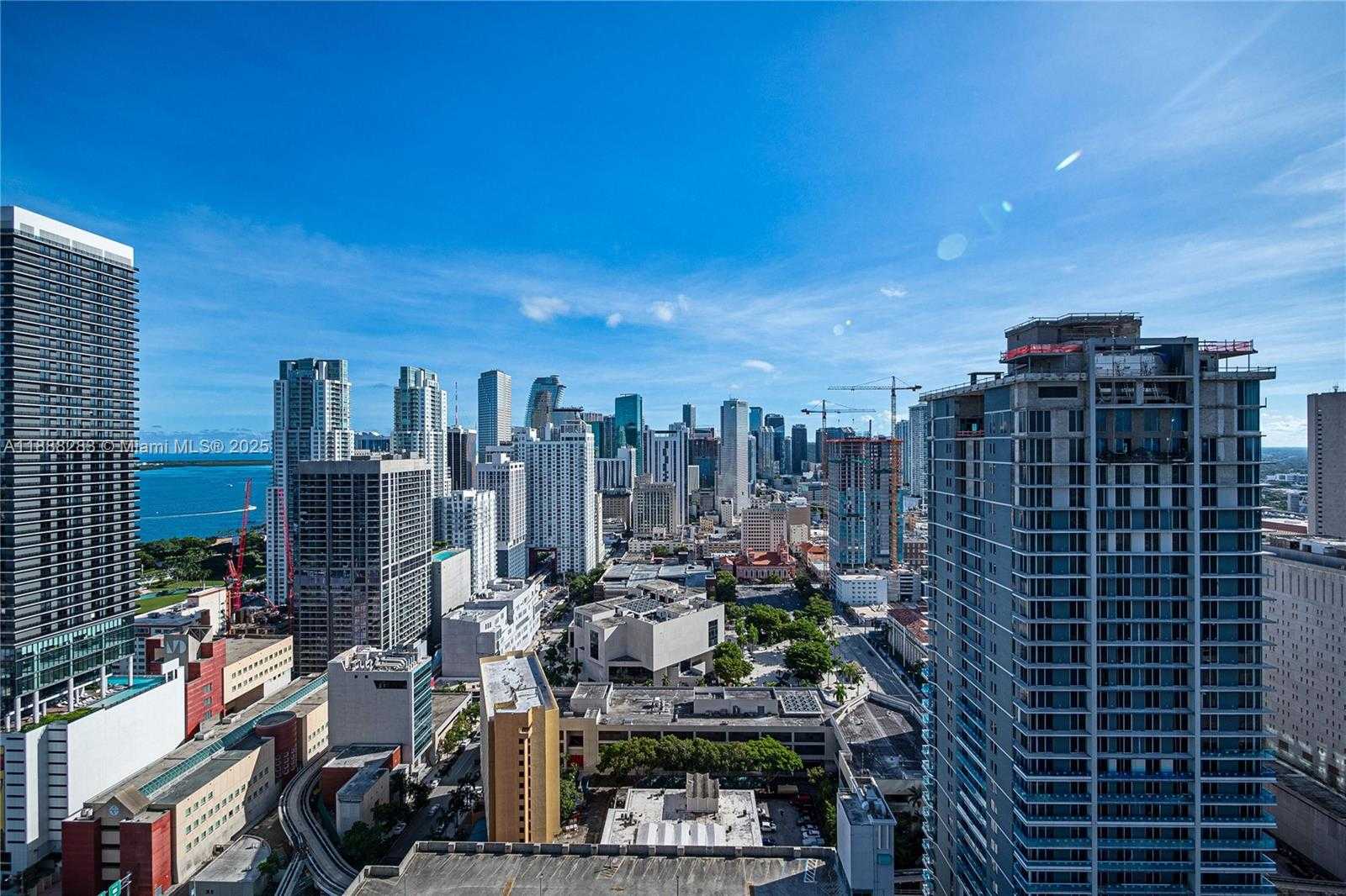 Small Image of 601 NORTH EAST 1 #3214, Miami Number 32