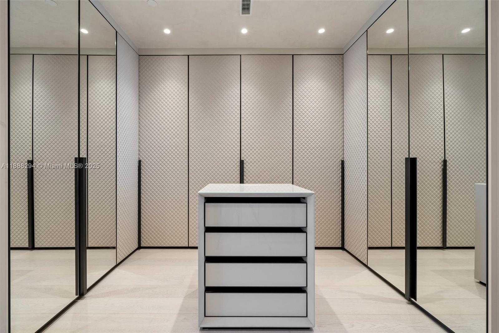 Small Image of 17975 COLLINS AVE #N-4601, Sunny Isles Beach Number 16