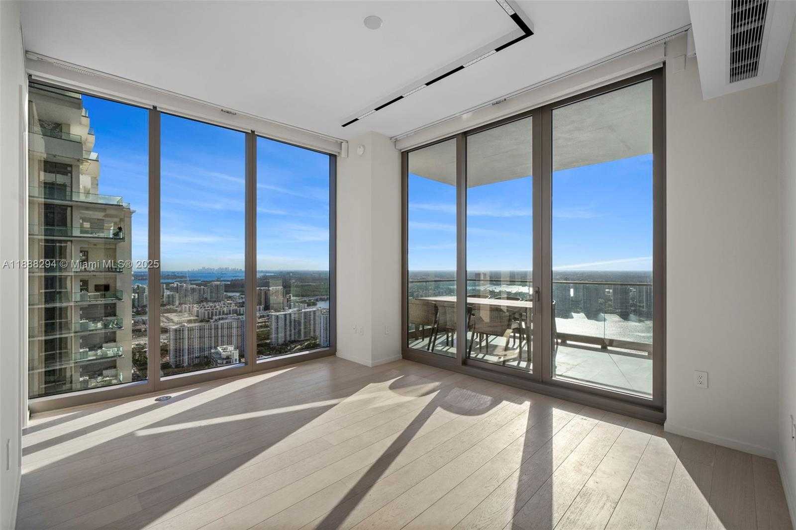 Small Image of 17975 COLLINS AVE #N-4601, Sunny Isles Beach Number 20