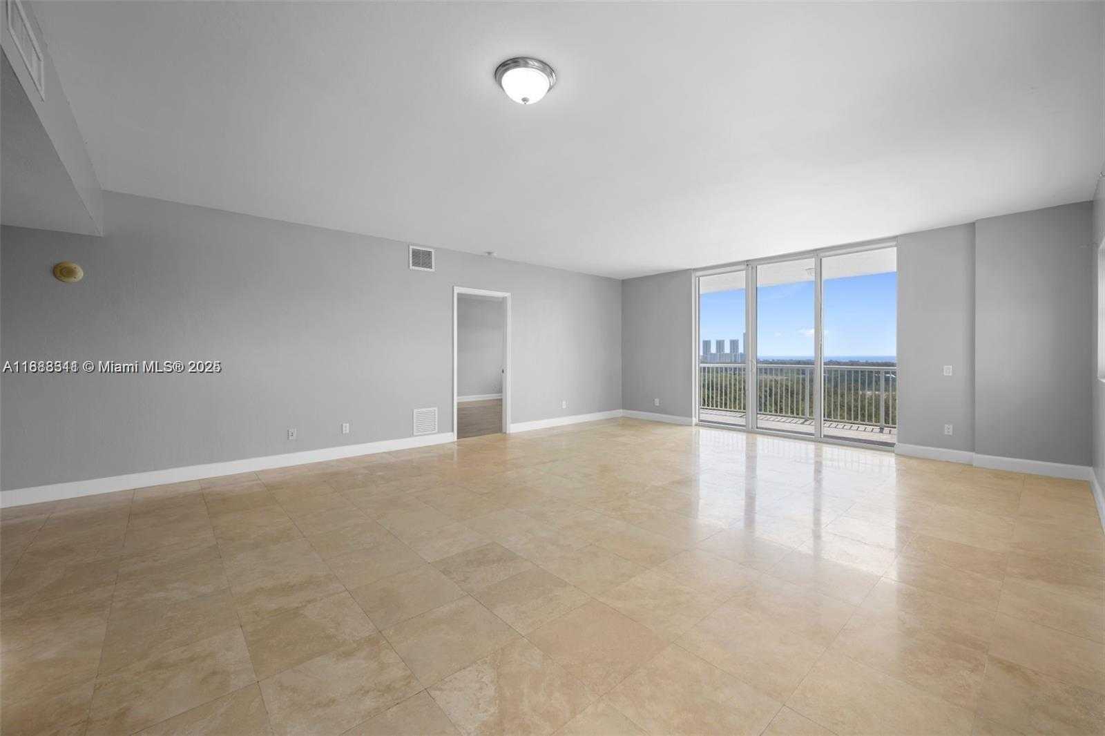 Small Image of 14951 ROYAL OAKS LN #2009, North Miami Number 5