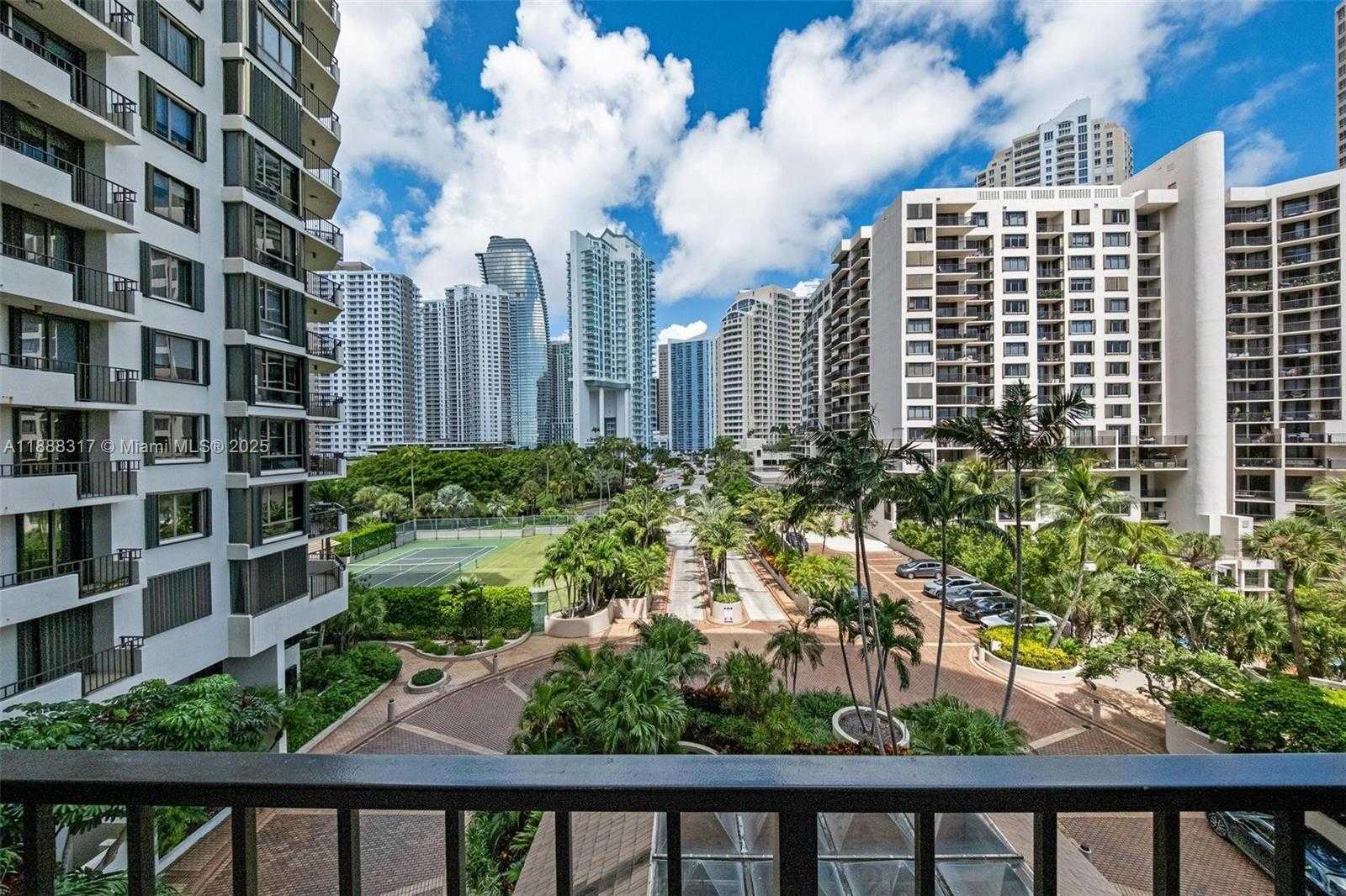 Small Image of 520 BRICKELL KEY DR #A710, Miami Number 2