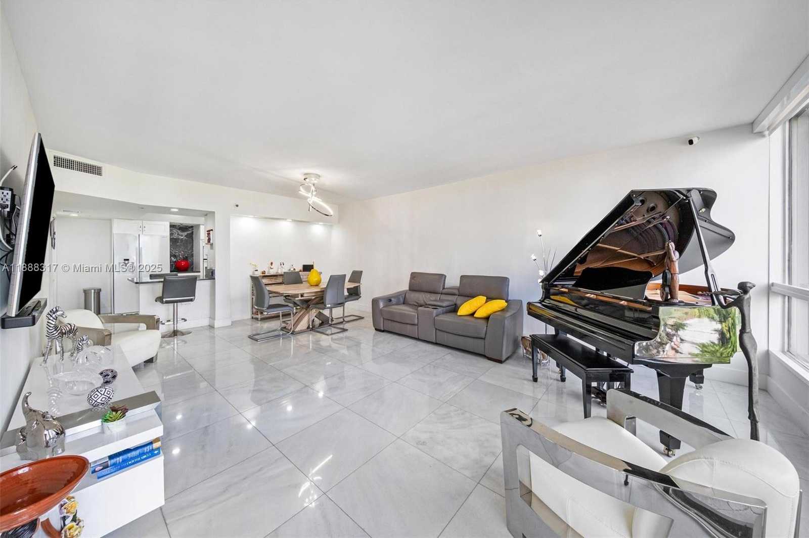 Small Image of 520 BRICKELL KEY DR #A710, Miami Number 23
