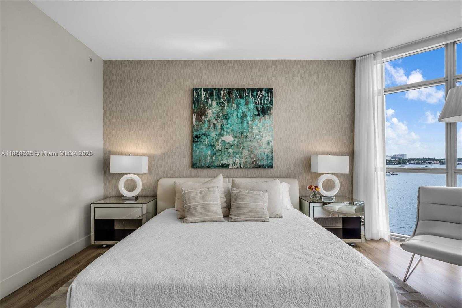 Small Image of 17301 BISCAYNE BLVD #501, North Miami Beach Number 20