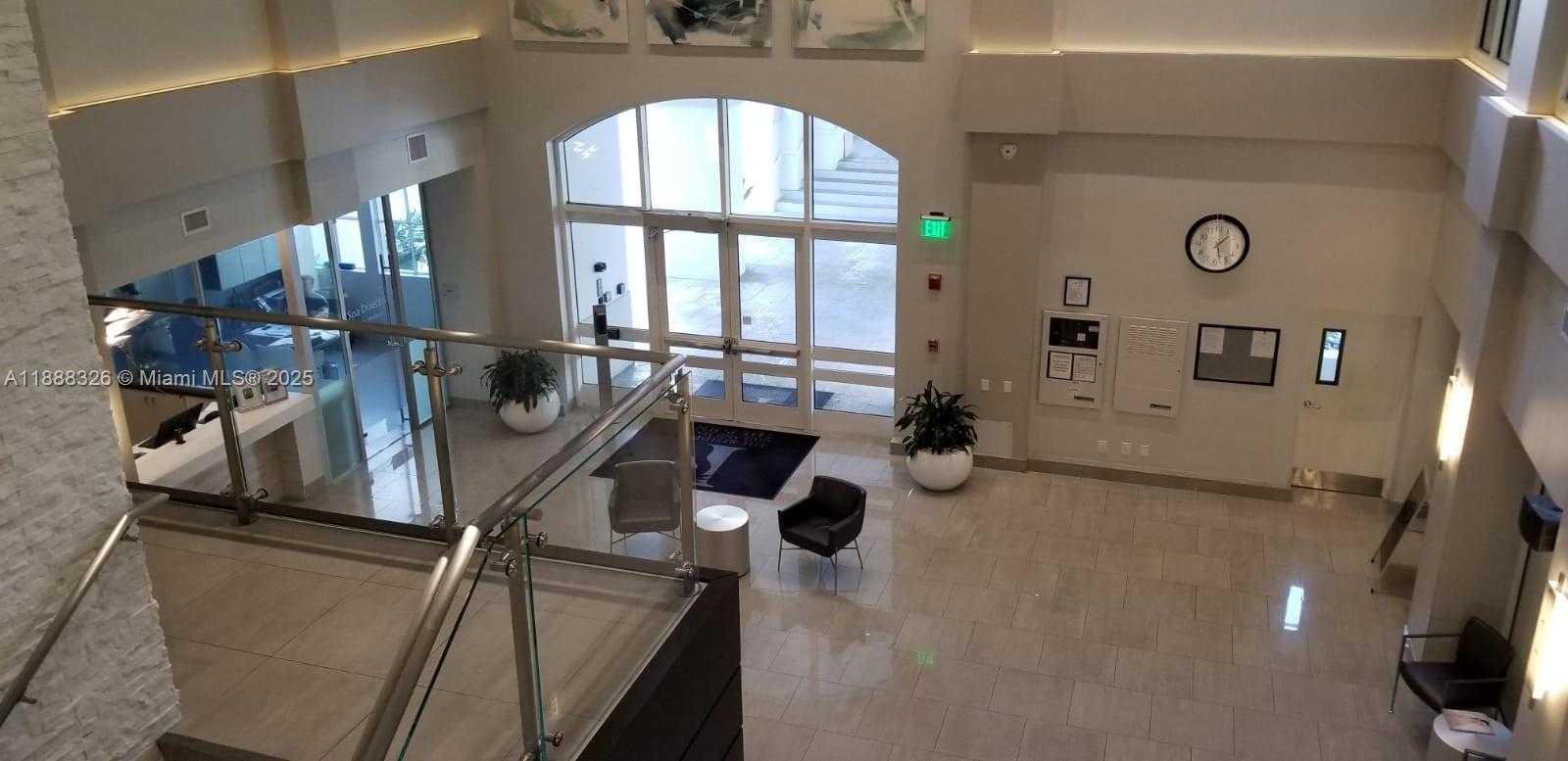 Small Image of 21055 YACHT CLUB DR #606, Aventura Number 20