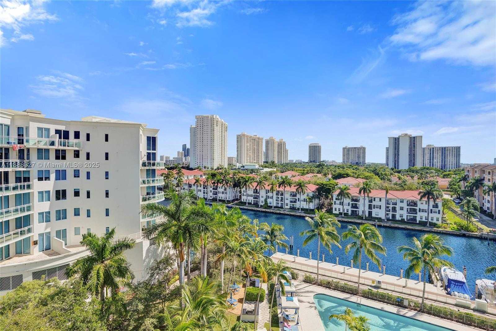 Small Image of Aventura Number 74