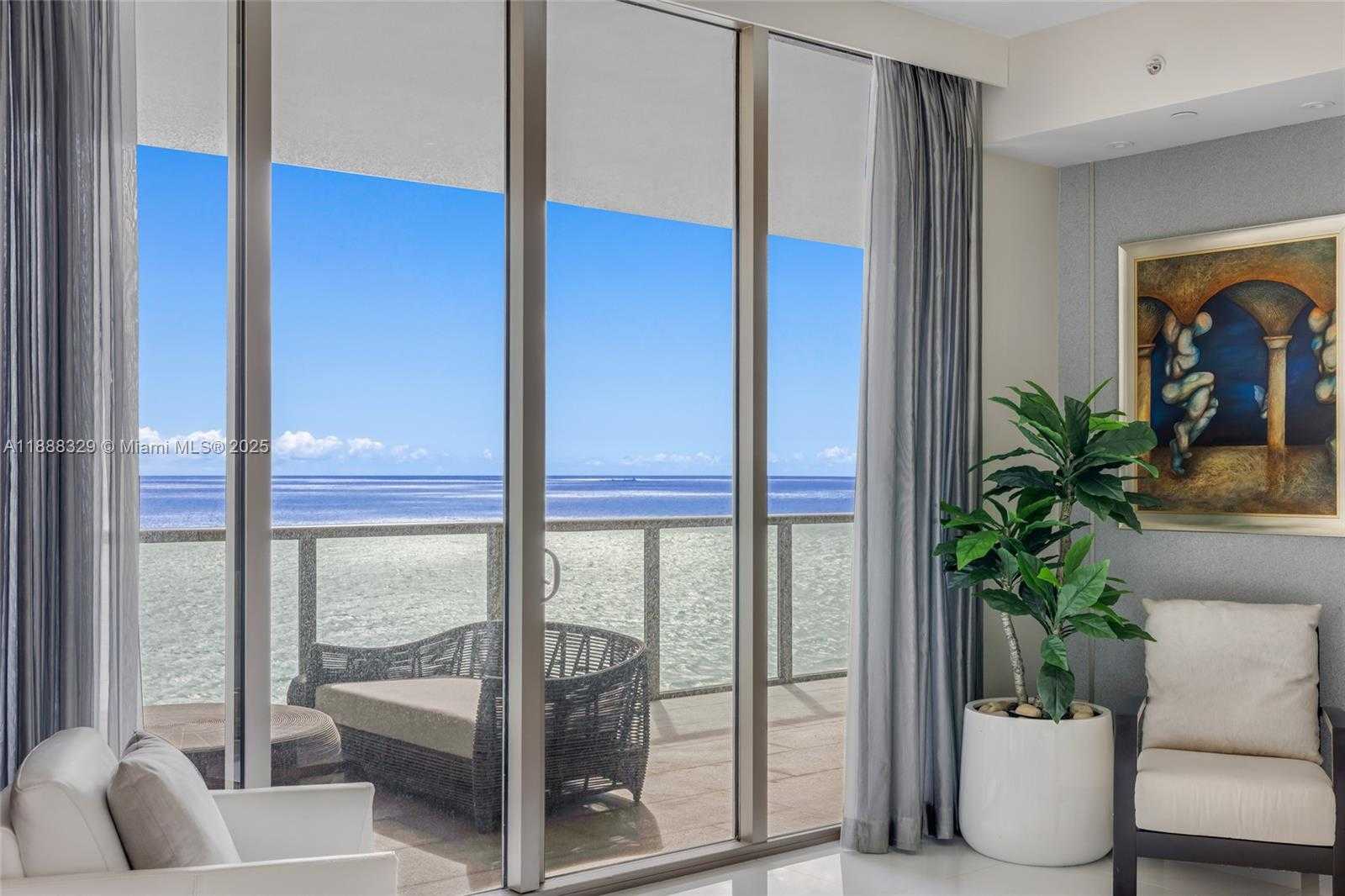 Imagen de Pequeño Objeto